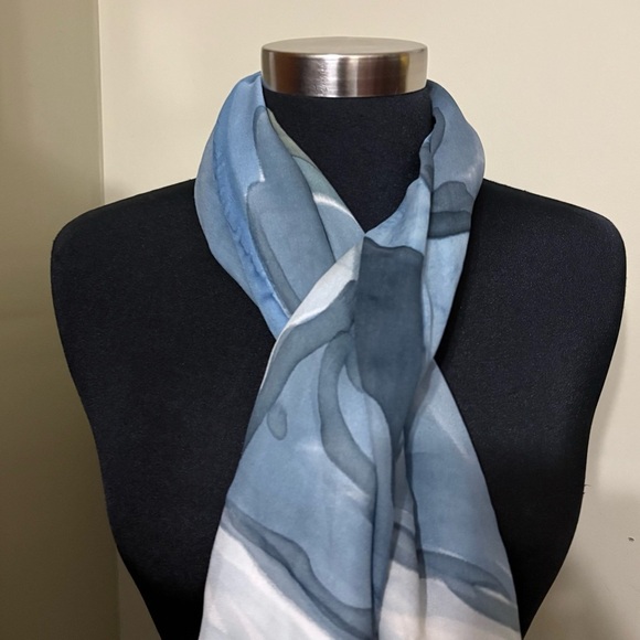 Silk Blue/White Lightweight Scarf/Wrap - Picture 9 of 9